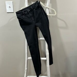 American Eagle skinny black Jean, worn size 0